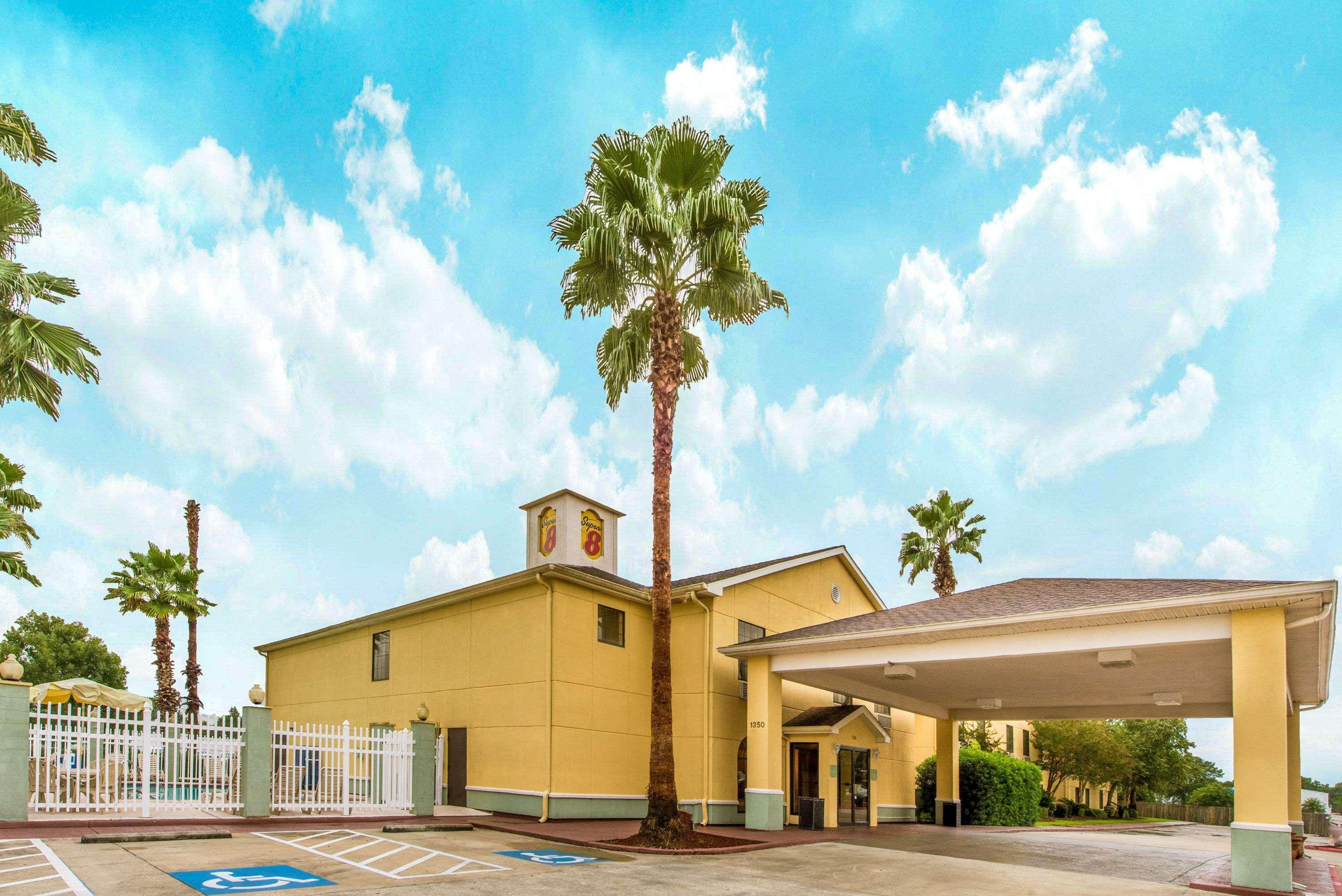 Super 8 By Wyndham Lake Charles/Sulphur Ngoại thất bức ảnh
