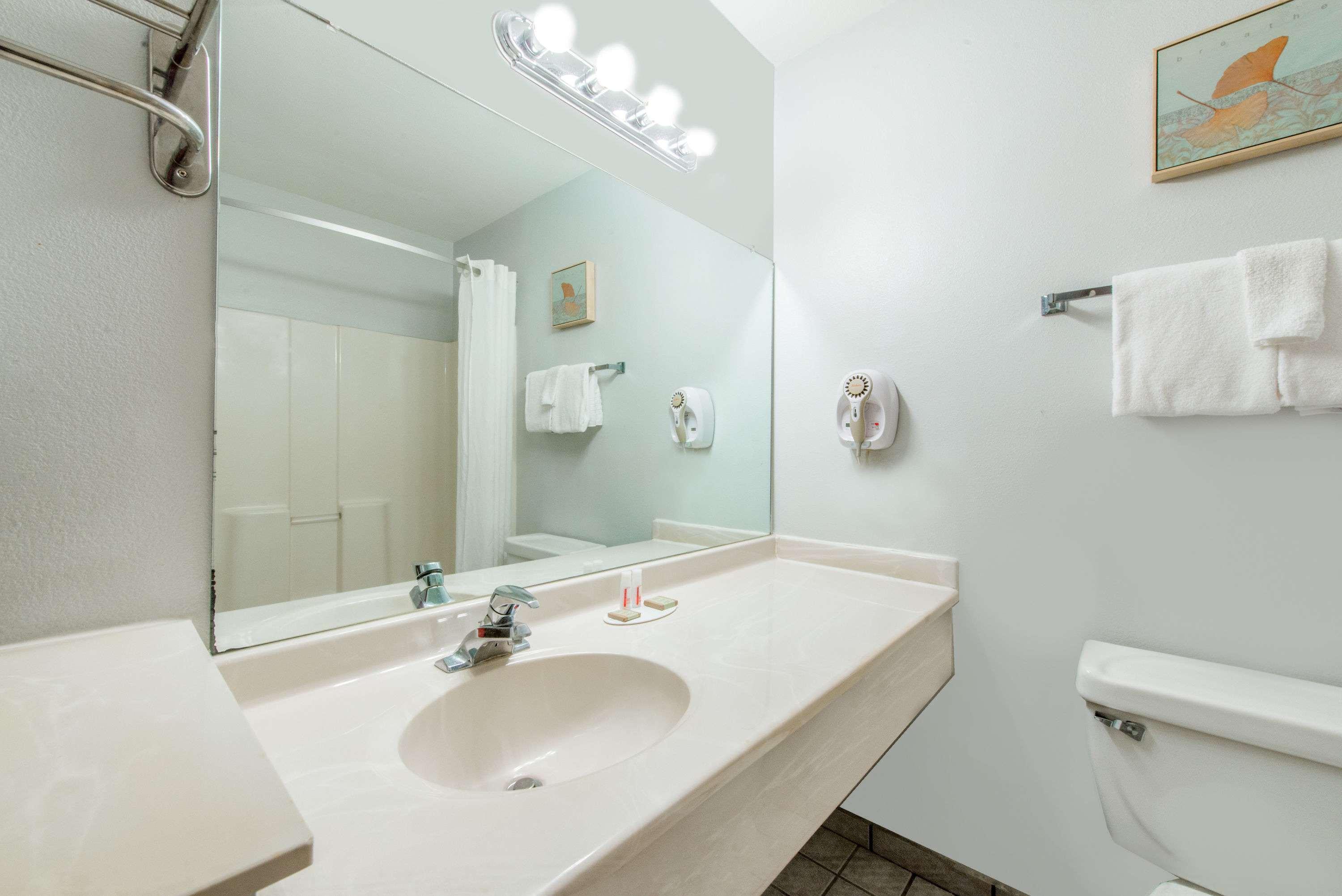 Super 8 By Wyndham Lake Charles/Sulphur Ngoại thất bức ảnh