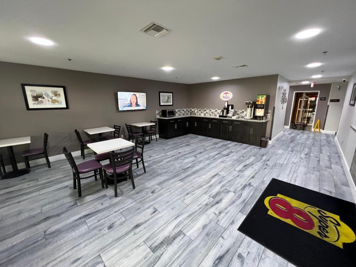 Super 8 By Wyndham Lake Charles/Sulphur Ngoại thất bức ảnh