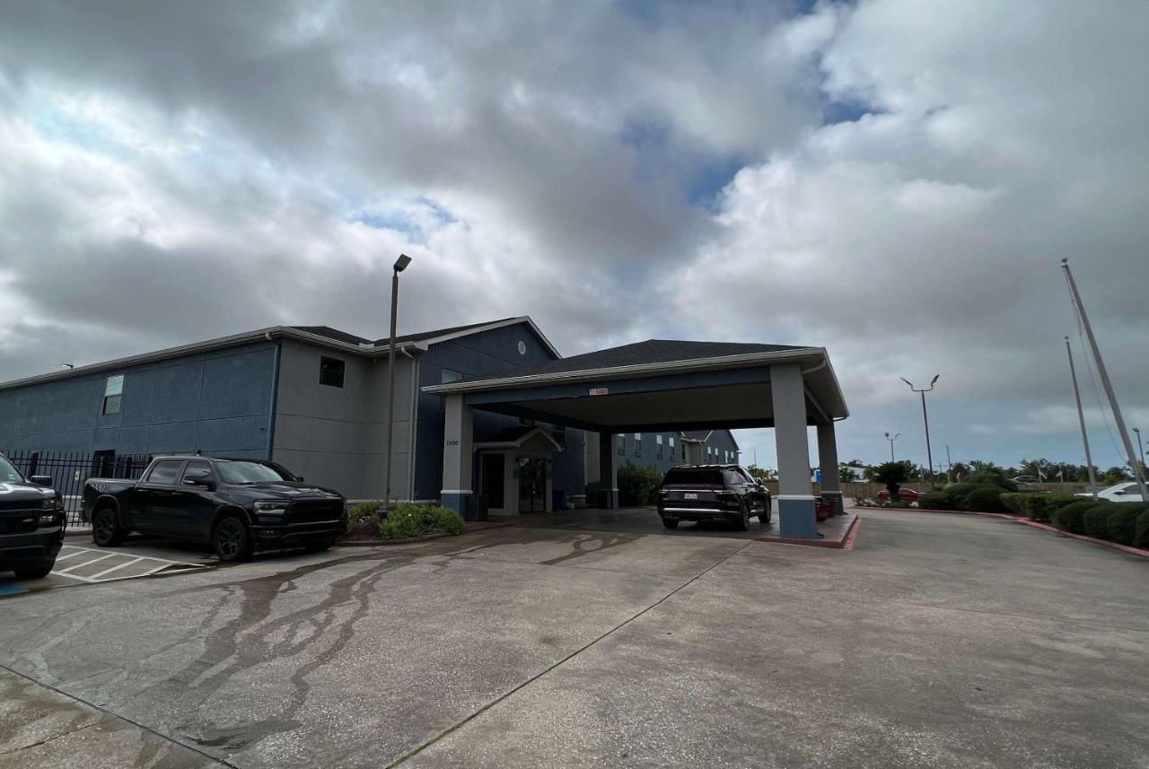 Super 8 By Wyndham Lake Charles/Sulphur Ngoại thất bức ảnh