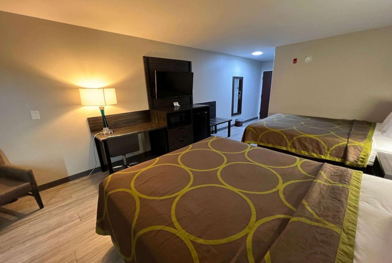 Super 8 By Wyndham Lake Charles/Sulphur Ngoại thất bức ảnh